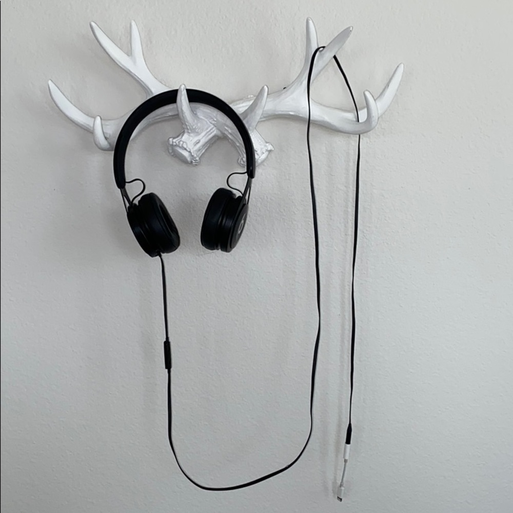Black Beats EP ON-Ear Headphones